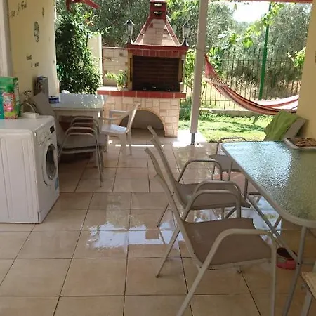 Μεζονέτα Με Κήπο Holiday home *